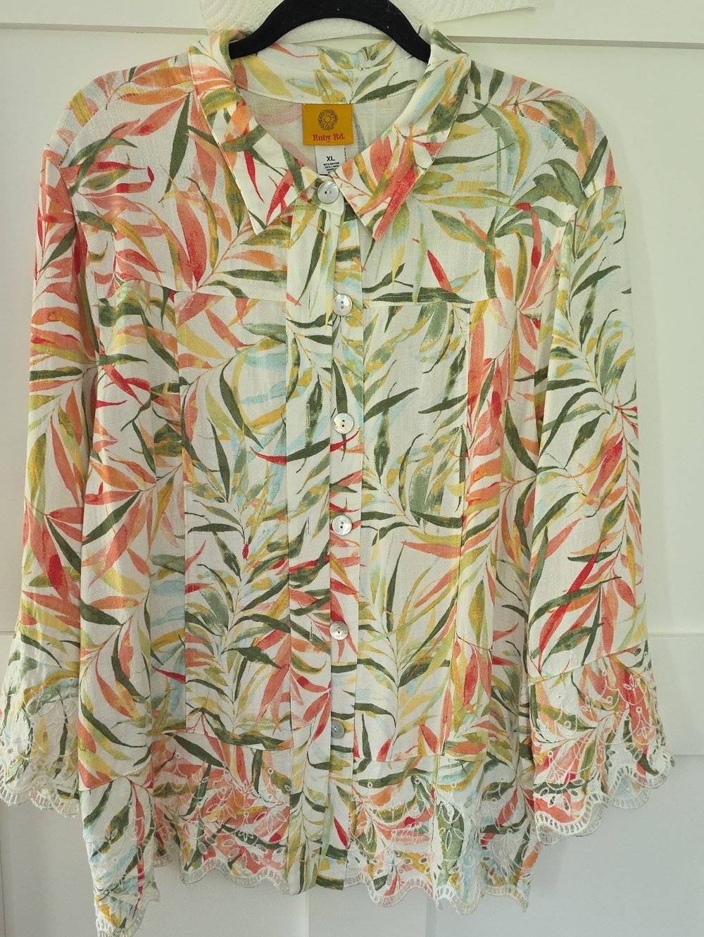 Ruby Rd. Multicolor Leaf-Print Button Front Blouse with Lace Trim XL